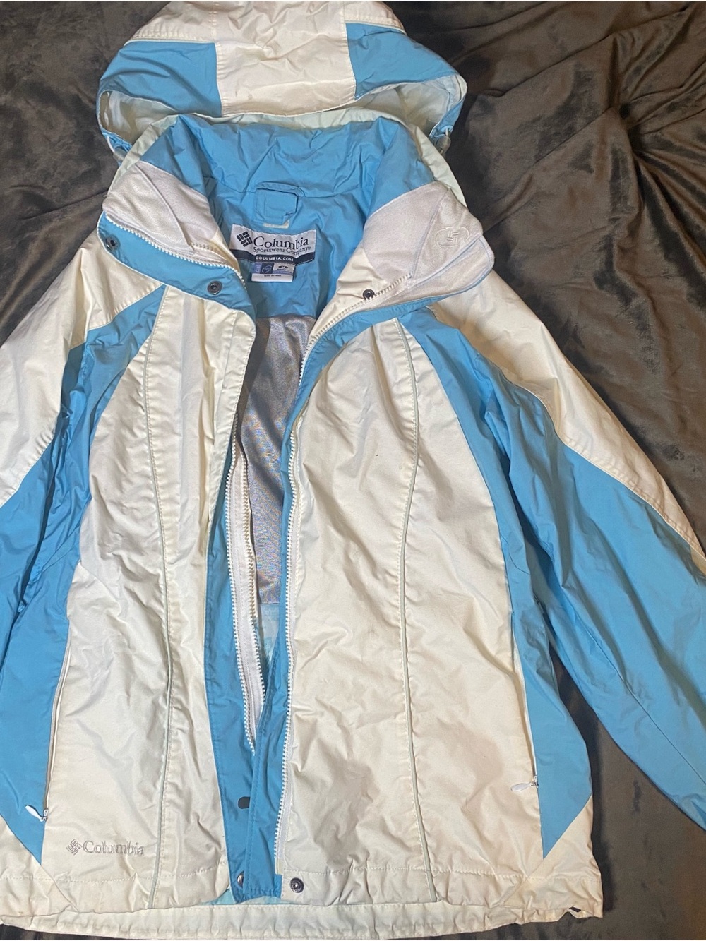 Columbia Women's White and Light Blue Hooded Ski Jacket